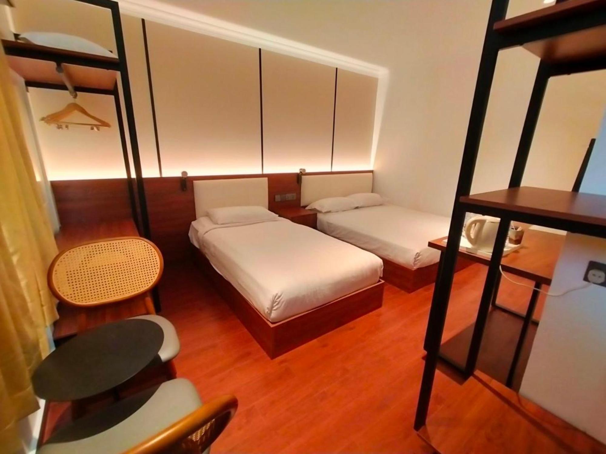 Super Oyo 998 Queen City Hotel George Town Dış mekan fotoğraf